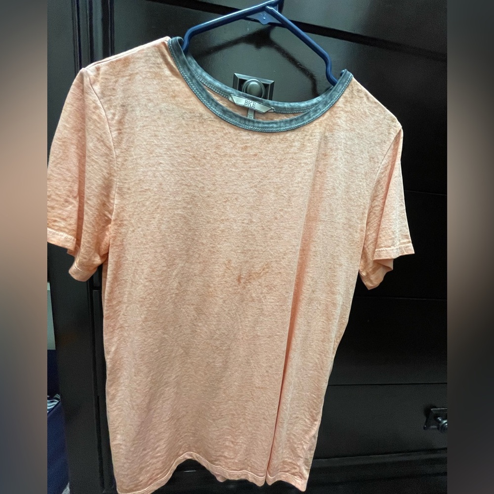 BKE t- shirt